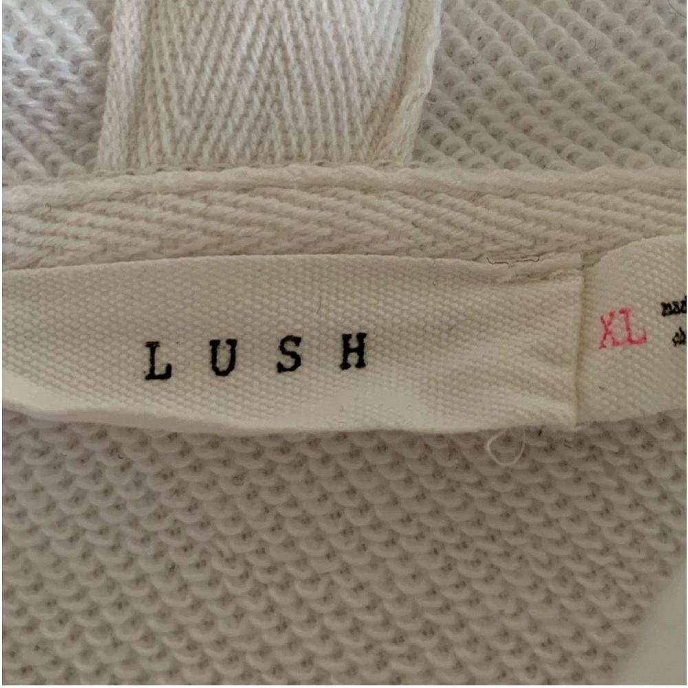 LUSH Hoodie Size XL - Picture 6 of 9